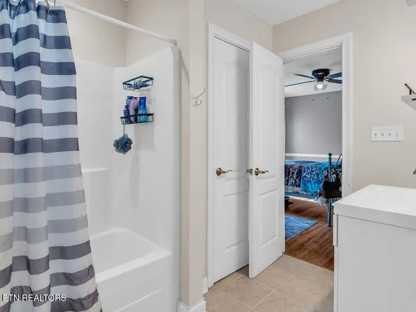 $725,000 | 7009 Woodington Court, Knoxville, TN 37921