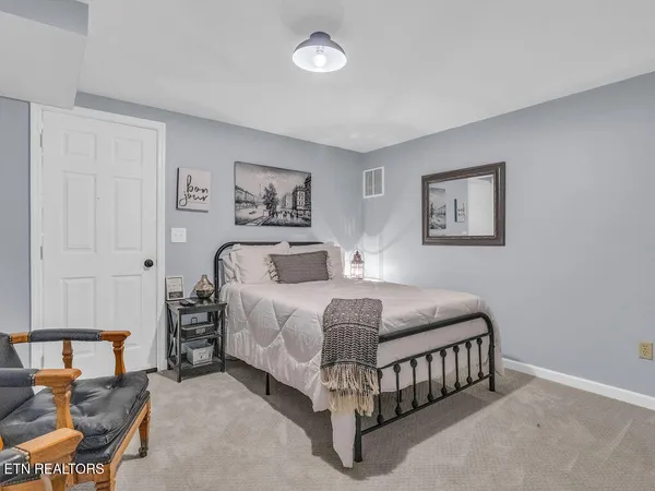 $725,000 | 7009 Woodington Court, Knoxville, TN 37921