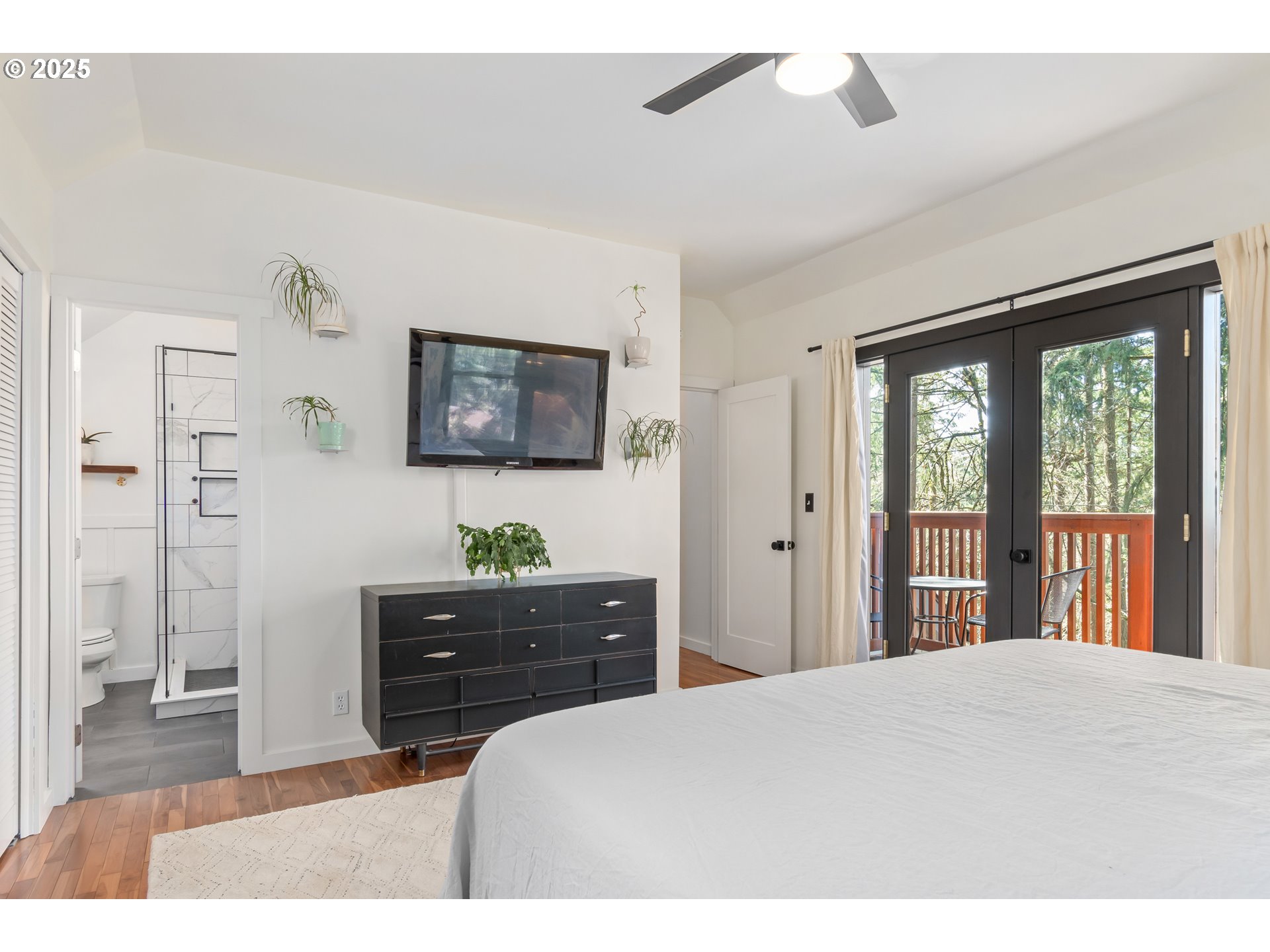 2765 Kismet Way Eugene, OR 97405 - Photo 26 of 46 a bedroom with a bed and a dresser