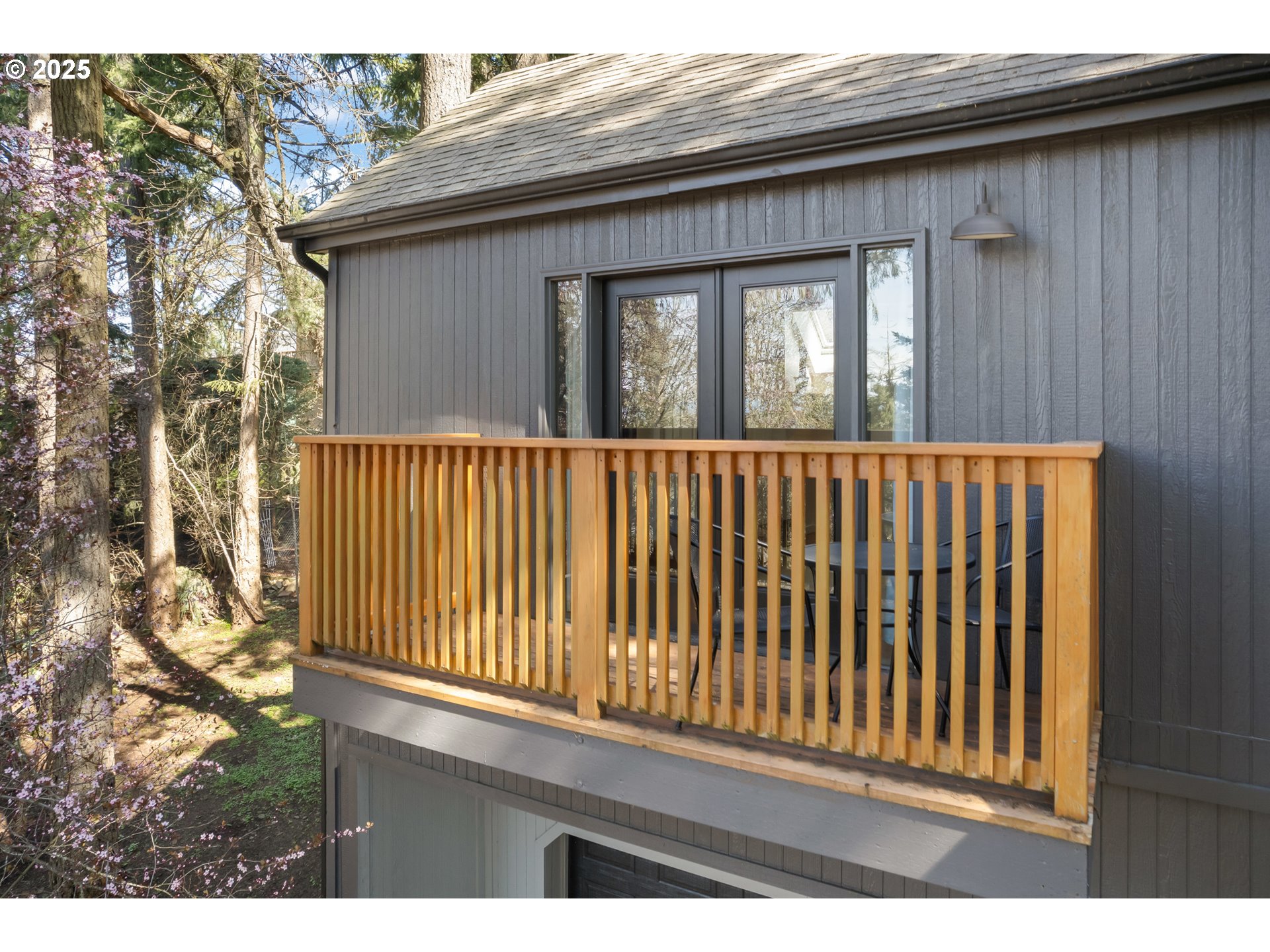 2765 Kismet Way Eugene, OR 97405 - Photo 28 of 46 a view of wooden balcony