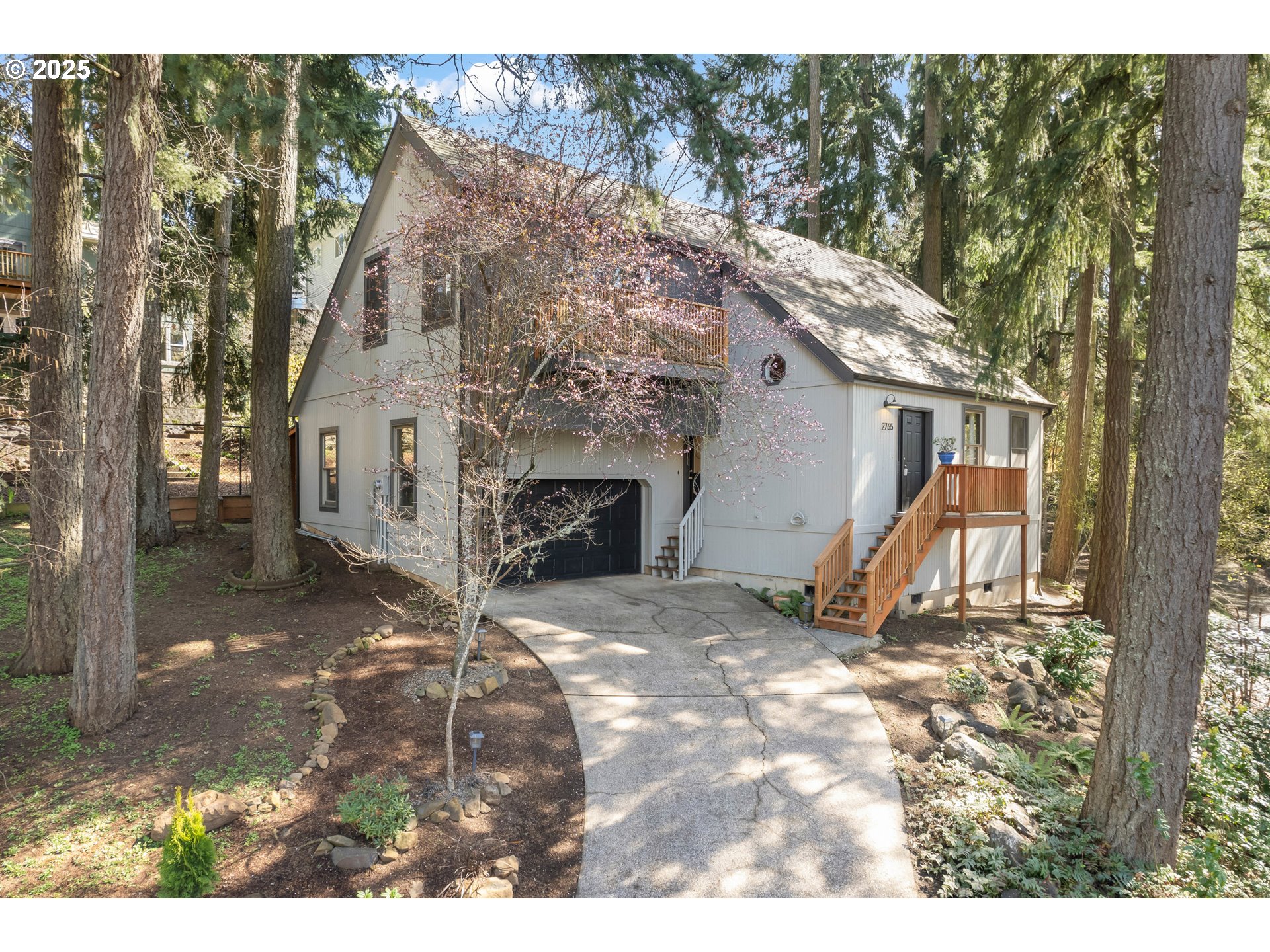 2765 Kismet Way Eugene, OR 97405 - Photo 40 of 46 a view of a house with a yard