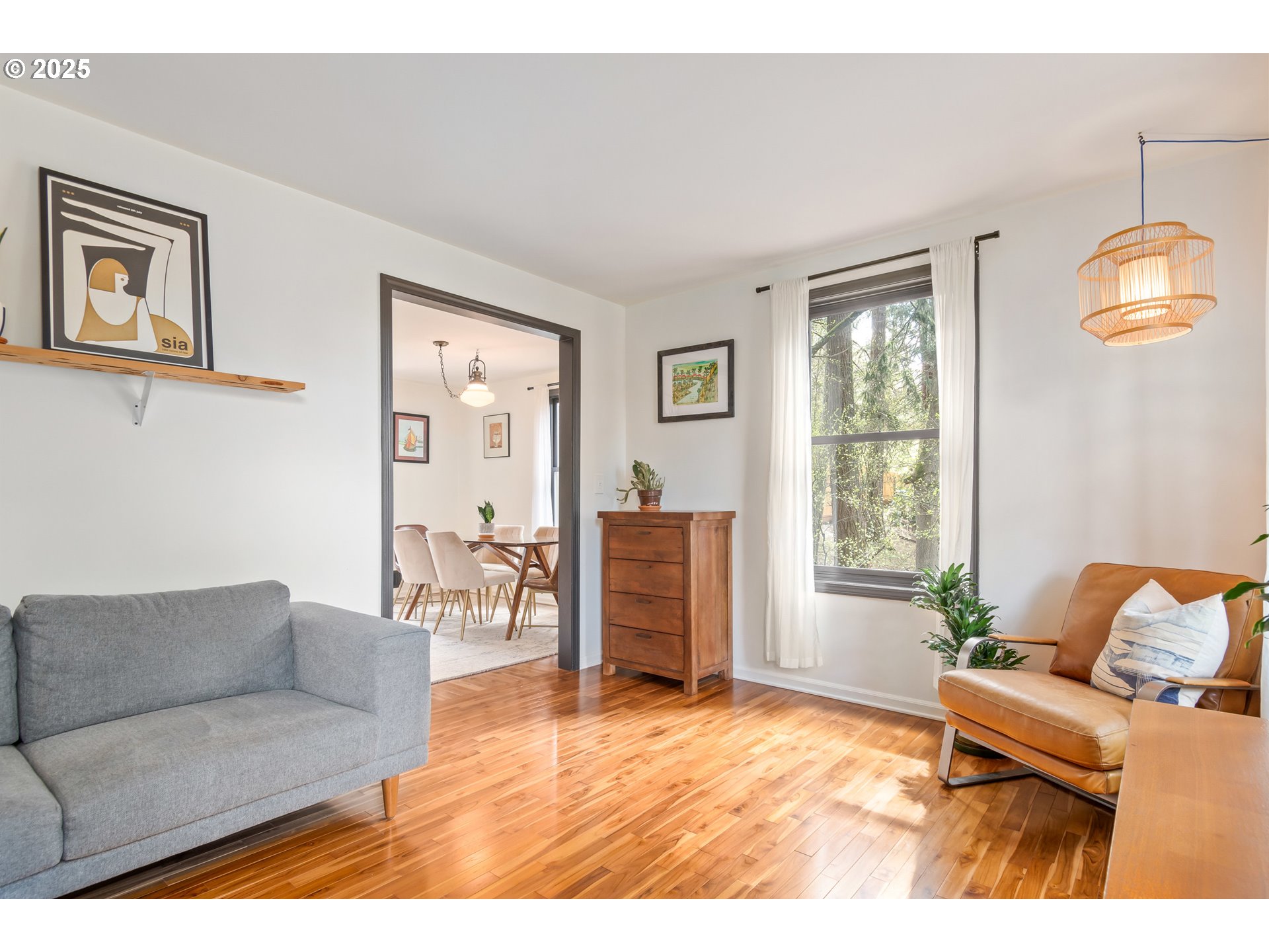 2765 Kismet Way Eugene, OR 97405 - Photo 7 of 46 a living room with furniture and a window