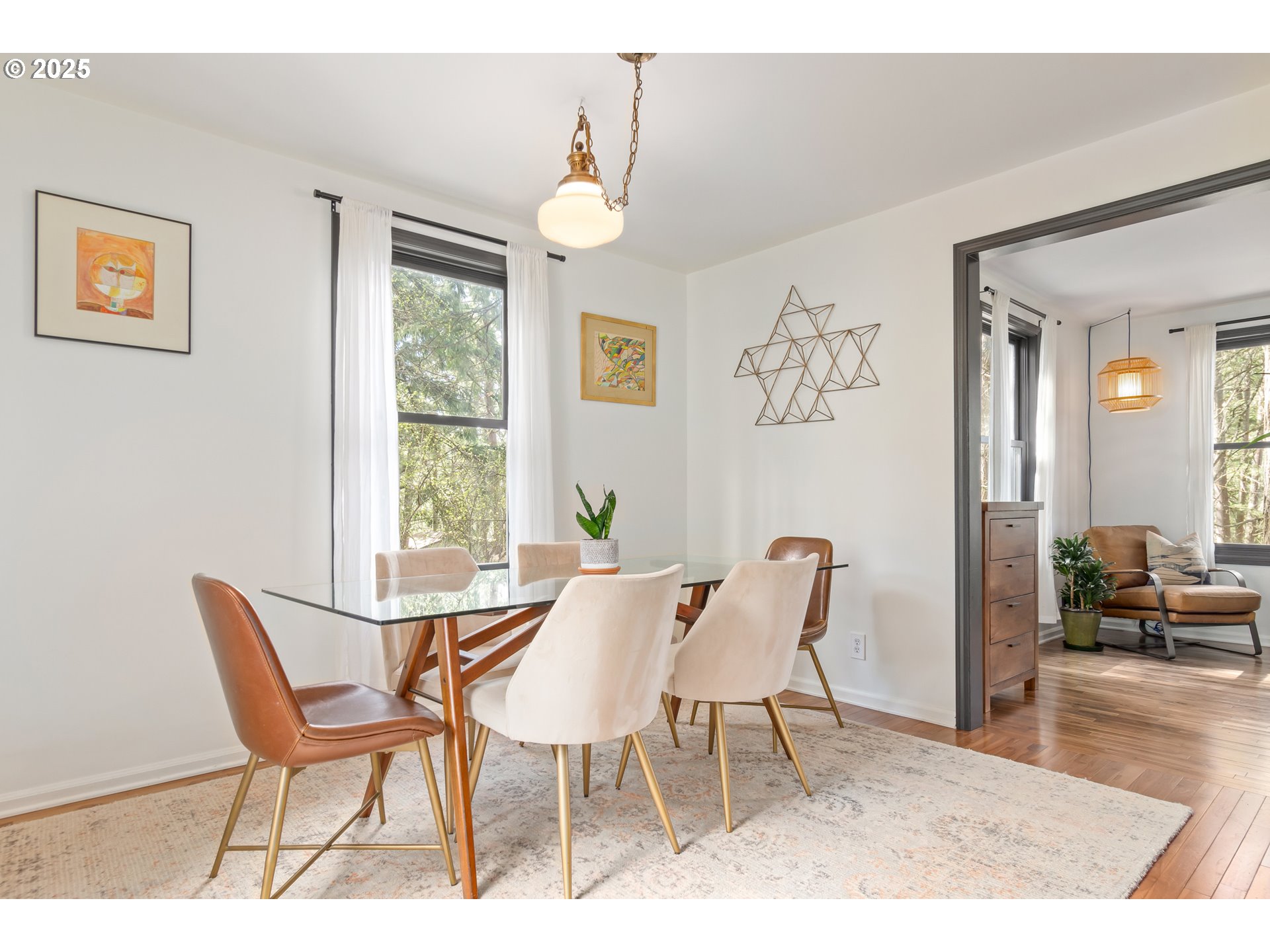 2765 Kismet Way Eugene, OR 97405 - Photo 9 of 46 a dining room with furniture and window