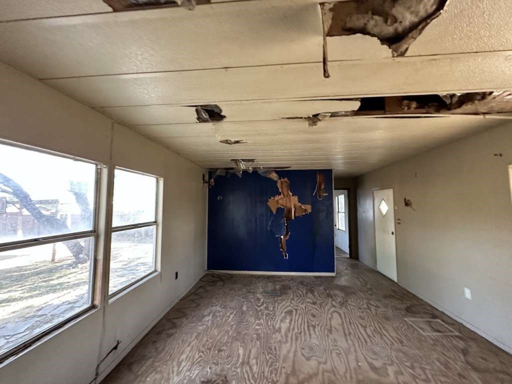 506 Beech Street Jourdanton, TX 78026 - Photo 5 of 6