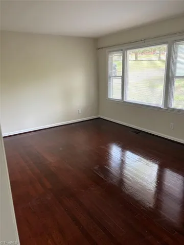 $1,800 | 300 Venus Drive, Greensboro, NC 27406