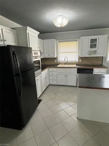 $1,800 | 300 Venus Drive, Greensboro, NC 27406