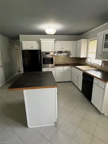 $1,800 | 300 Venus Drive, Greensboro, NC 27406