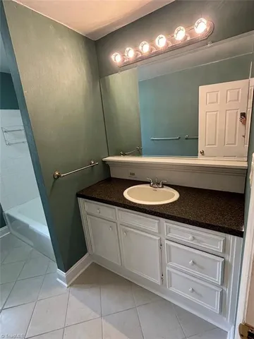 $1,800 | 300 Venus Drive, Greensboro, NC 27406