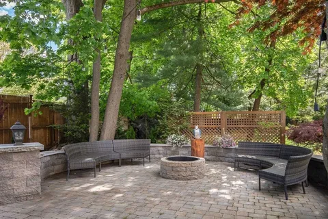 $3,099,000 | 4 Lawrence Street, Winchester, MA 01890