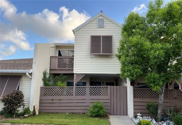 $2,300 | 4952 North Hemingway Circle, Unit 4952, Margate, FL 33063