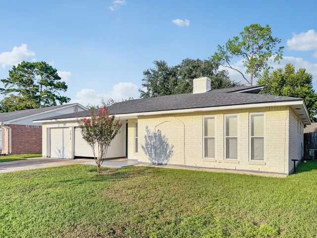 $199,990 | 7818 Smokey Wood Lane, Houston, TX 77086