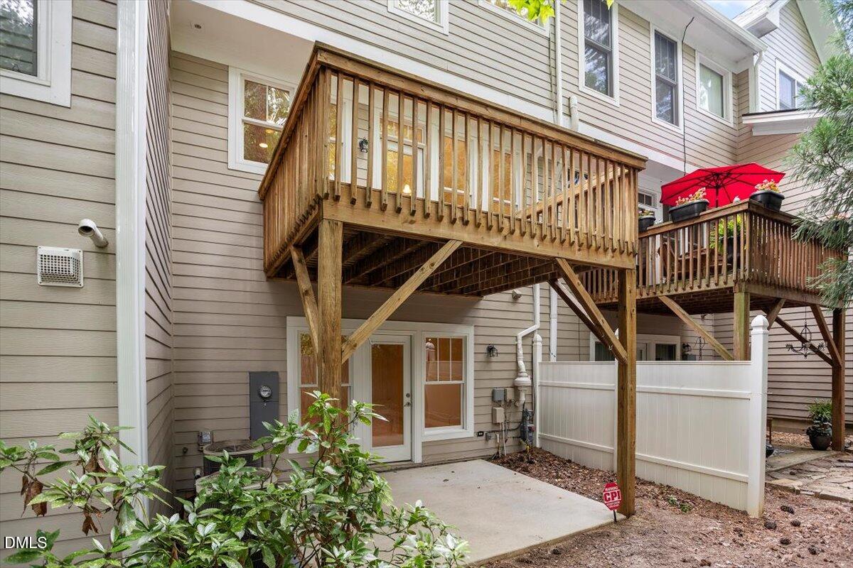 252 Ashton Hall Lane Raleigh, NC 27609 - Photo 7 of 45