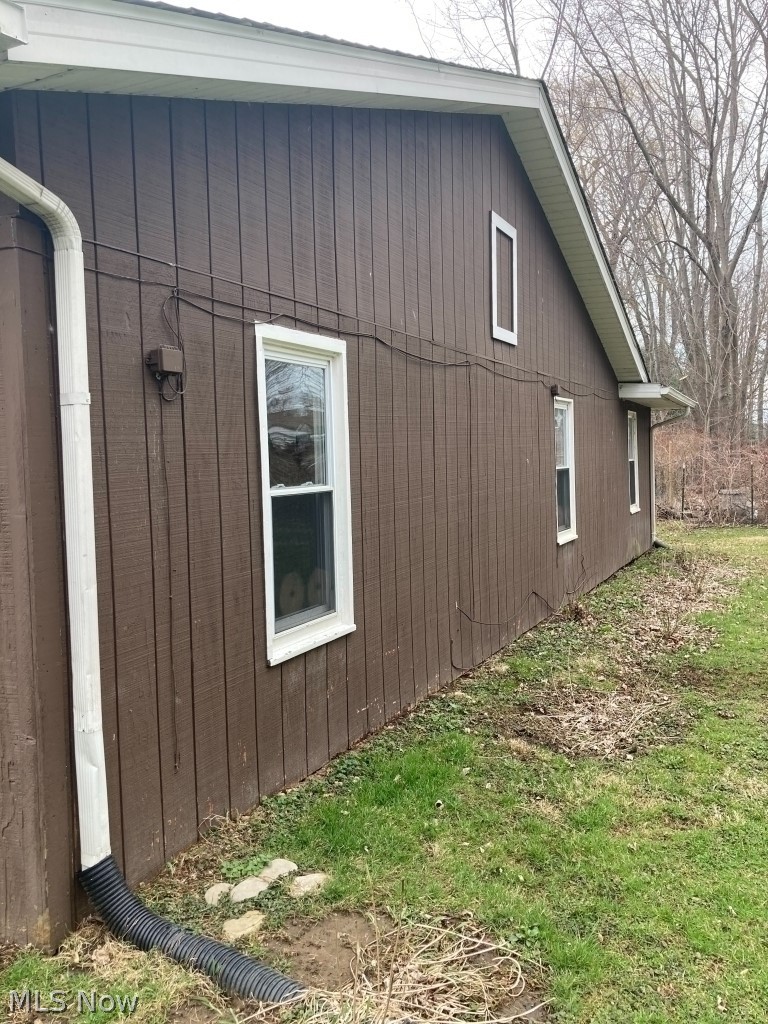 1627 Red Bird Road Madison, OH 44057 - Photo 3 of 12