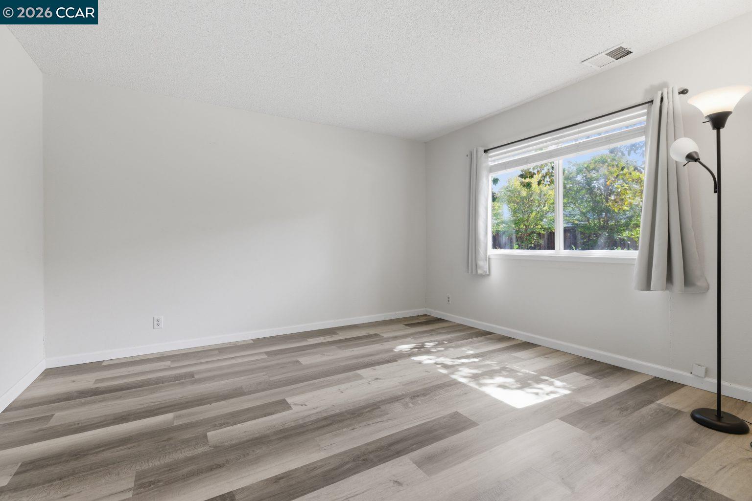 1423 St James Parkway Concord, CA 94521 - Photo 13 of 39