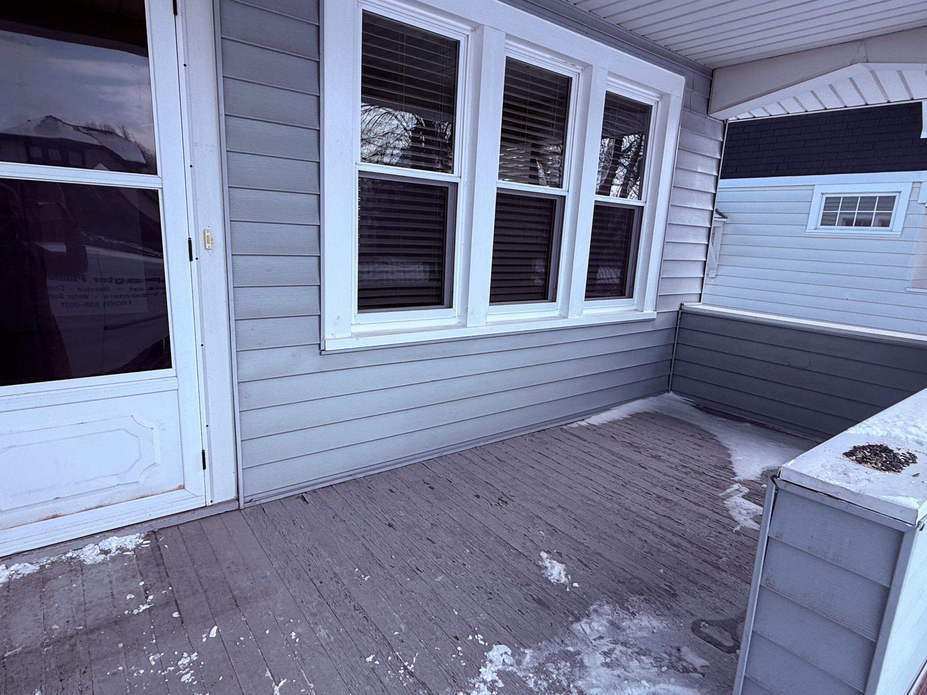 2211 Wedemeyer Street Sheboygan, WI 53081 - Photo 22 of 24 Front Porch