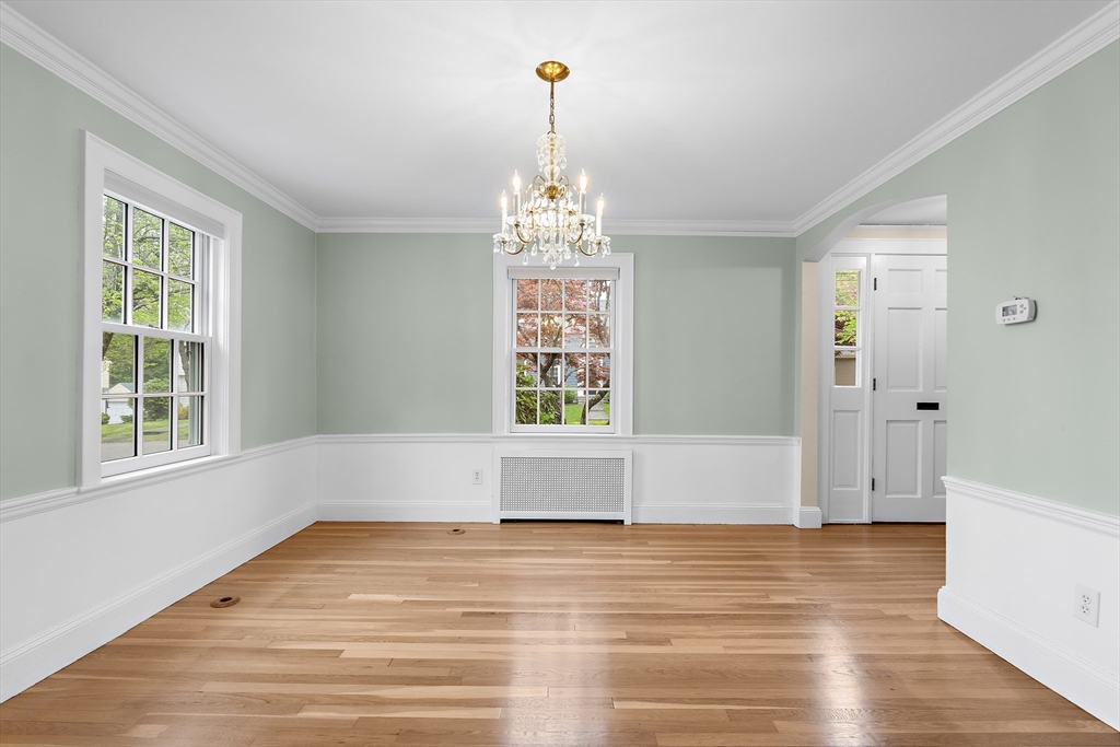 12 Vinewood Road Milton, MA 02186 - Photo 7 of 39