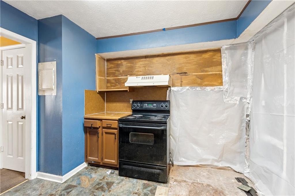 573 Hambrick Square Stone Mountain, GA 30083 - Photo 6 of 15