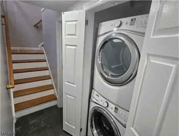 $2,400 | 437 Elm Street, Unit 3R, Kearny, NJ 07032