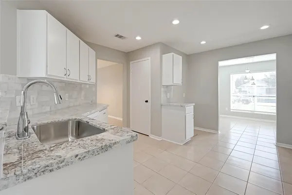$2,600 | 5011 Redwing Brook Trail, Katy, TX 77449