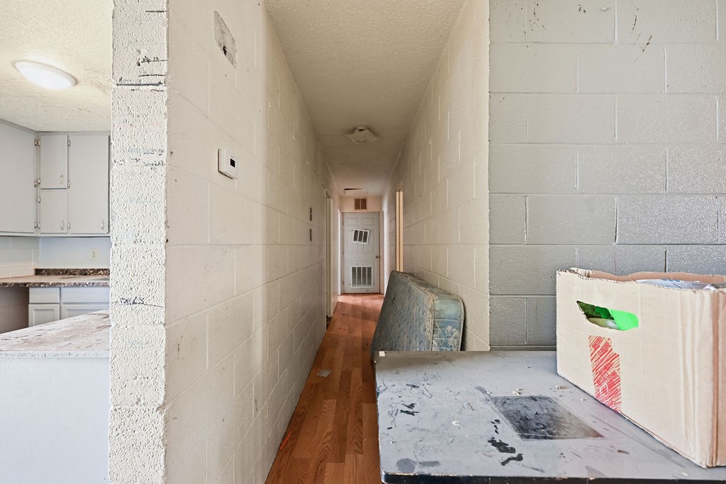 508 South Kenneth Avenue Monahans, TX 79756 - Photo 3 of 39