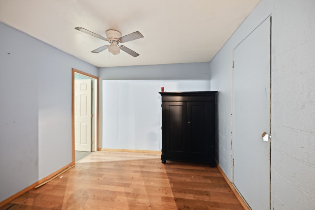 508 South Kenneth Avenue Monahans, TX 79756 - Photo 5 of 39 a view of an empty room with a window