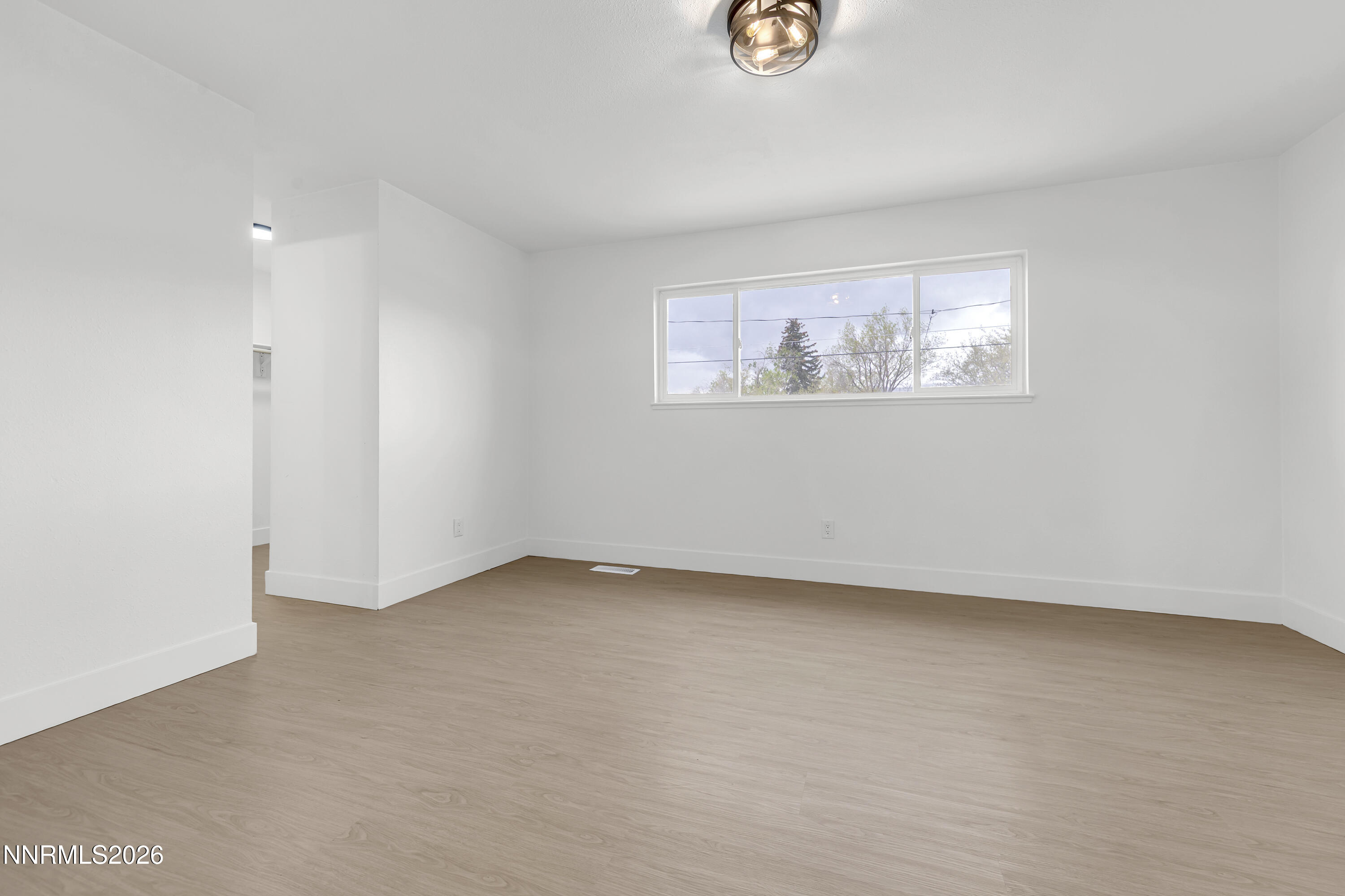 2560 Valmar Place Reno, NV 89503 - Photo 17 of 35 Valmar2560-016
