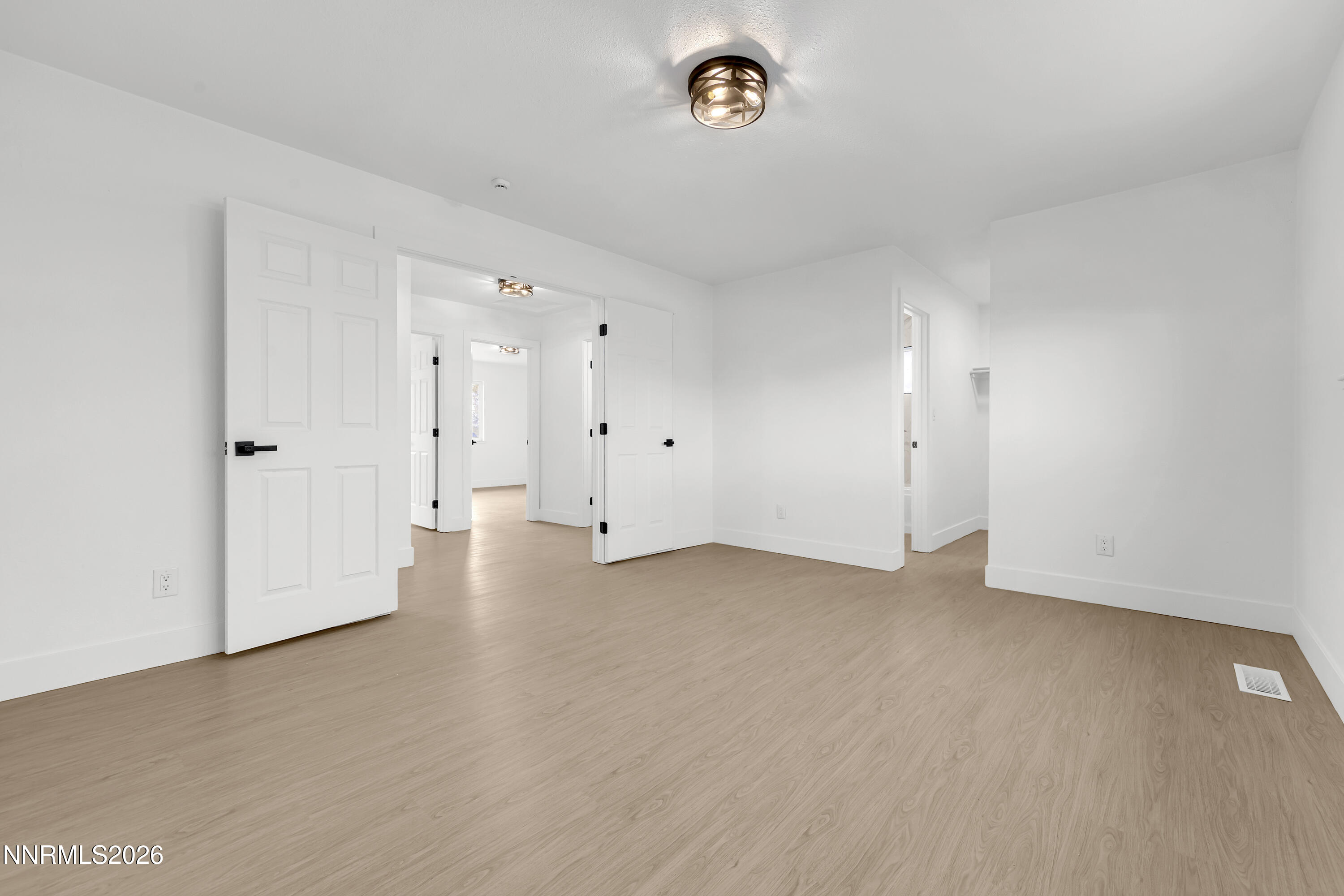 2560 Valmar Place Reno, NV 89503 - Photo 18 of 35 Valmar2560-017