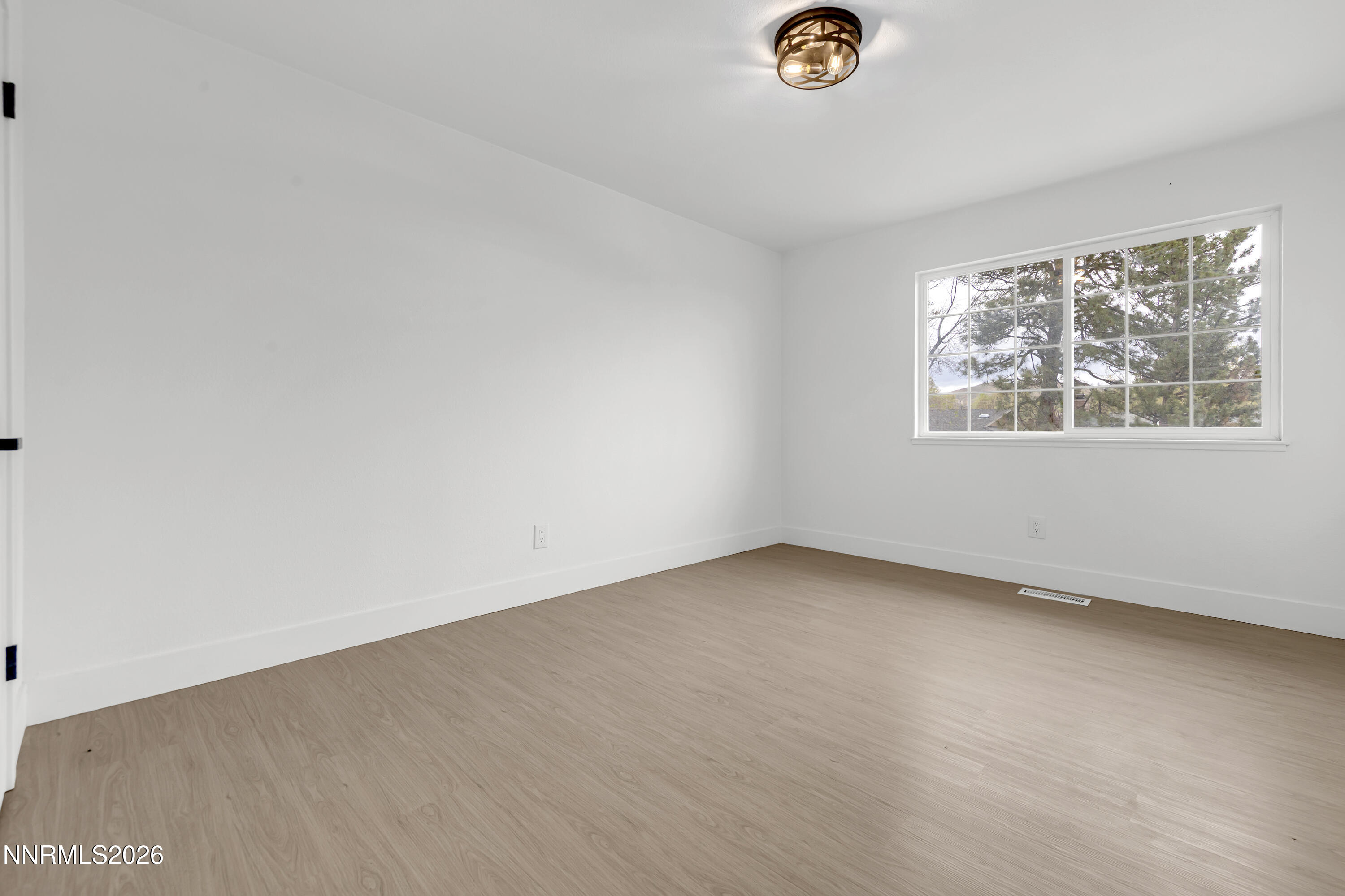 2560 Valmar Place Reno, NV 89503 - Photo 23 of 35 Valmar2560-023