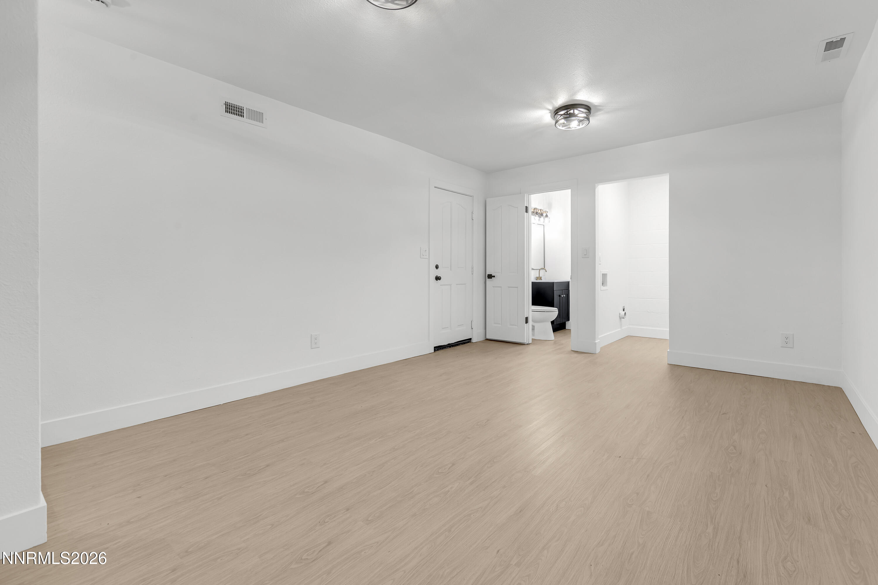2560 Valmar Place Reno, NV 89503 - Photo 28 of 35 Valmar2560-028