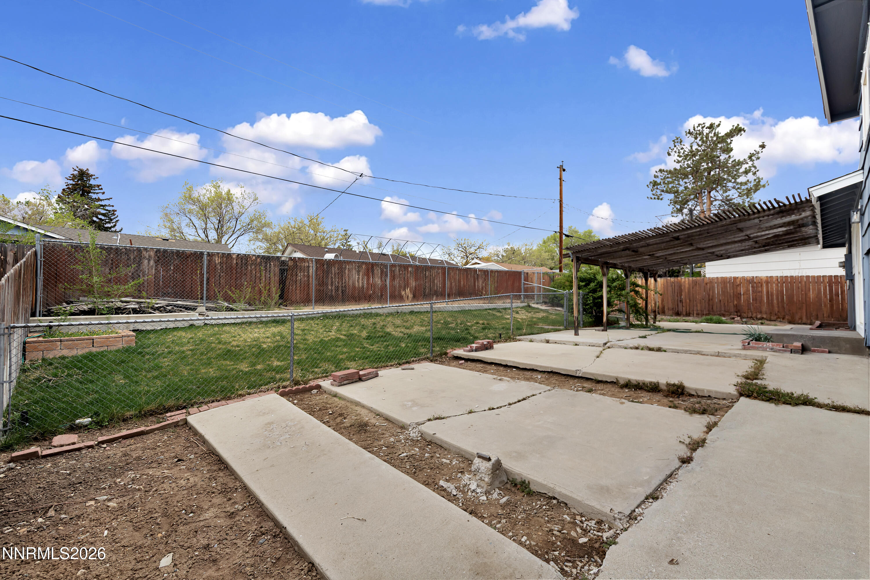 2560 Valmar Place Reno, NV 89503 - Photo 33 of 35 Valmar2560-035