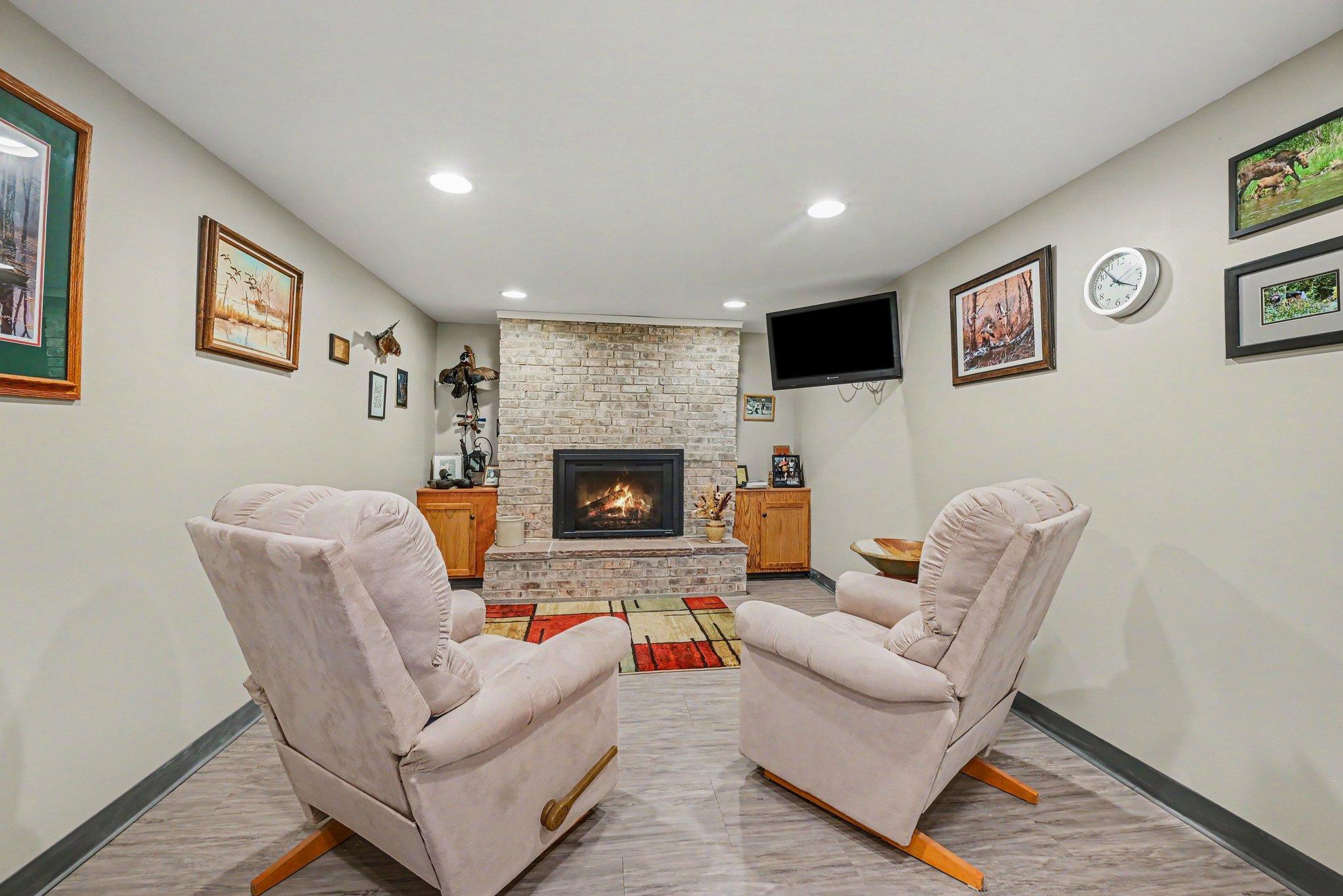 400 Milbert Road Minnetonka, MN 55305 - Photo 8 of 14
