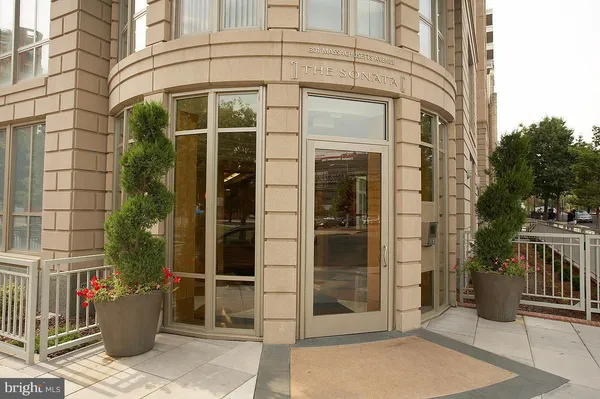 $6,500 | 301 Massachusetts Avenue Northwest, Unit 1201, Washington, DC 20001