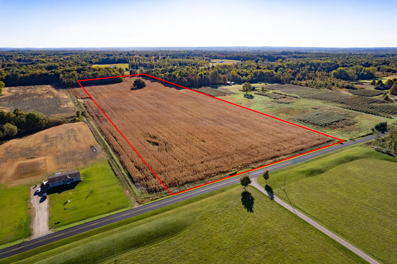 64th St Haven Bangor, MI 49013 - Photo 2 of 4 64th St -2