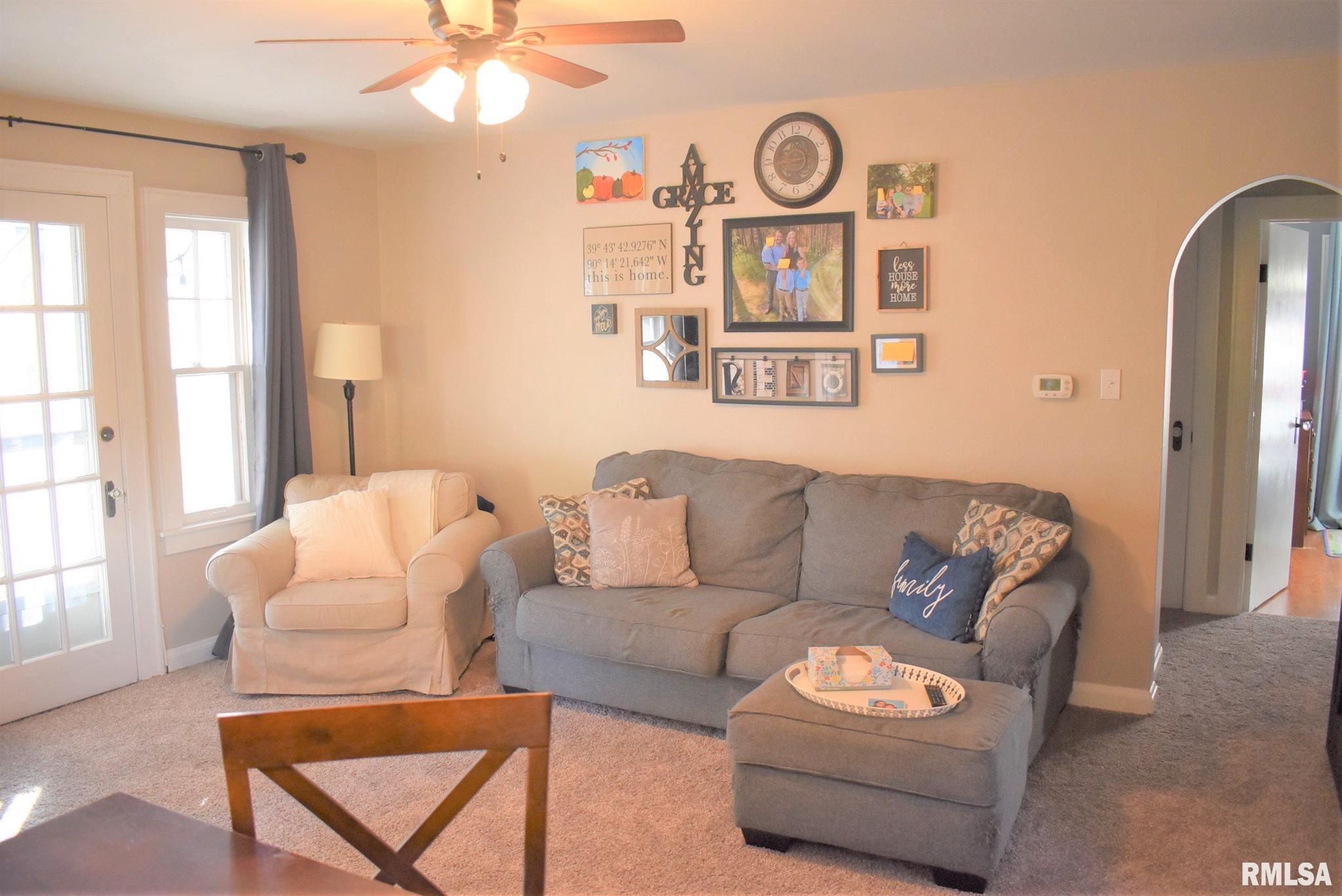 803 Edgehill Road Jacksonville, IL 62650 - Photo 15 of 27 Gallery Image 15