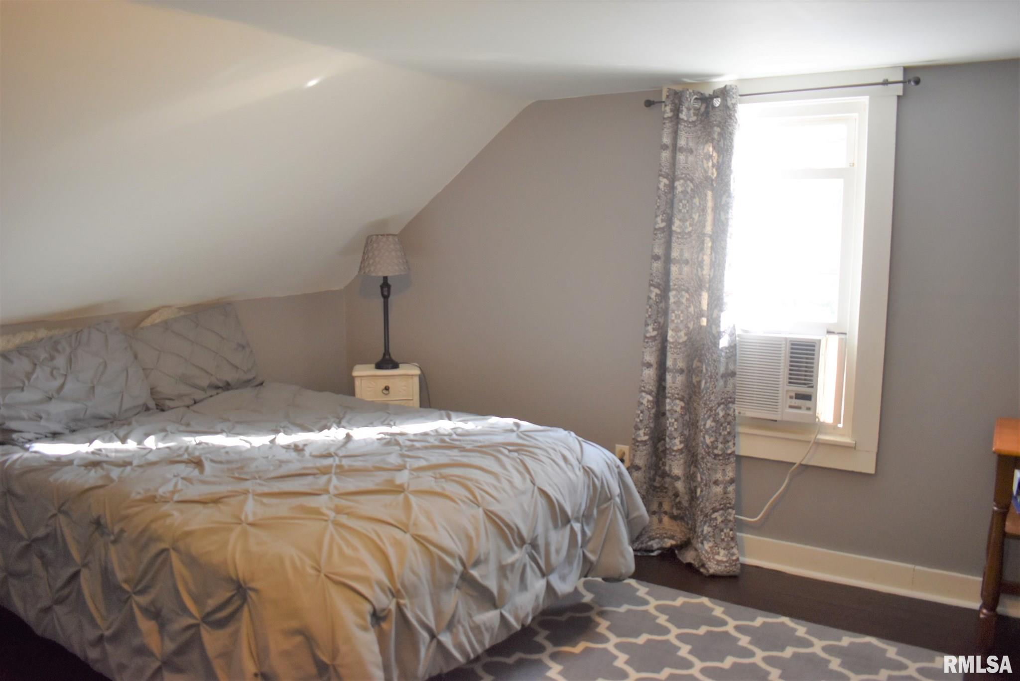 803 Edgehill Road Jacksonville, IL 62650 - Photo 22 of 27 Gallery Image 22