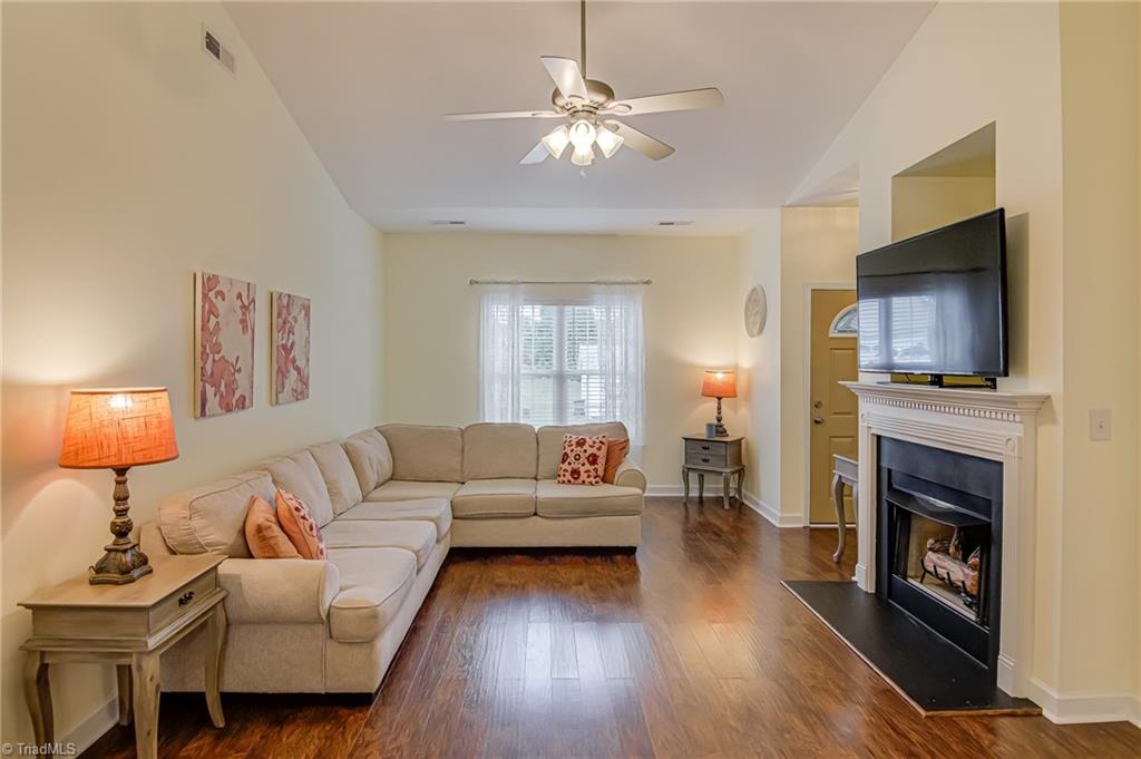 409 Barnsdale Ridge Road Kernersville, NC 27284 - Photo 5 of 32 Gallery Image 5