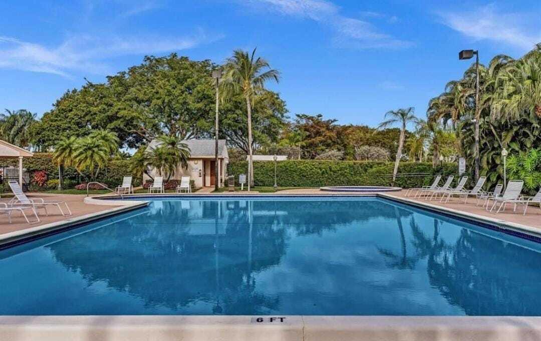 8097 Cedar Hollow Lane Boca Raton, FL 33433 - Photo 36 of 36 a view of outdoor space and yard