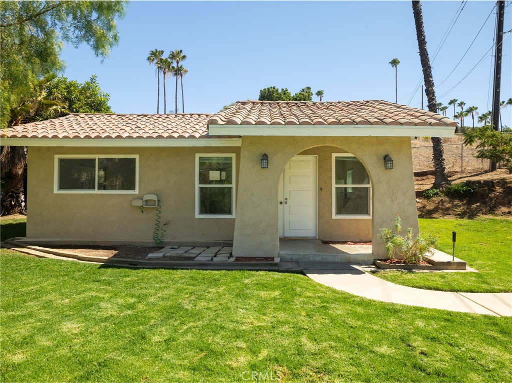 15510 Surrey Court Riverside, CA 92506 - Photo 29 of 61 Double door entry