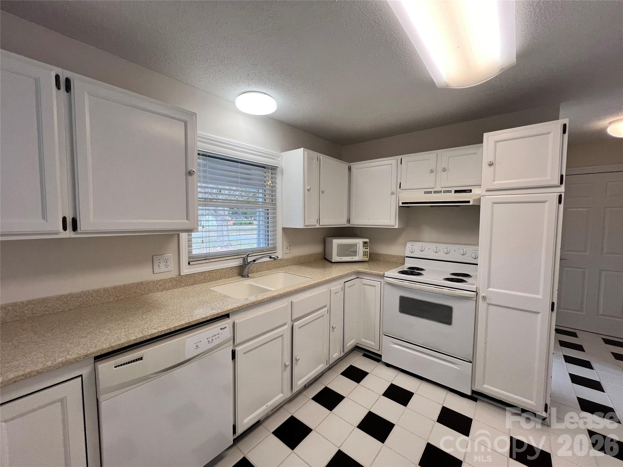 149 Lytton Farm Road Troutman, NC 28166 - Photo 8 of 41