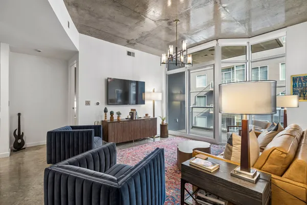 $3,600 | 600 12th Avenue South, Unit 713, Nashville, TN 37203