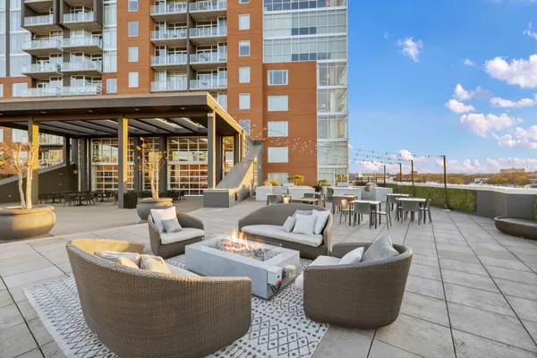 $3,600 | 600 12th Avenue South, Unit 713, Nashville, TN 37203