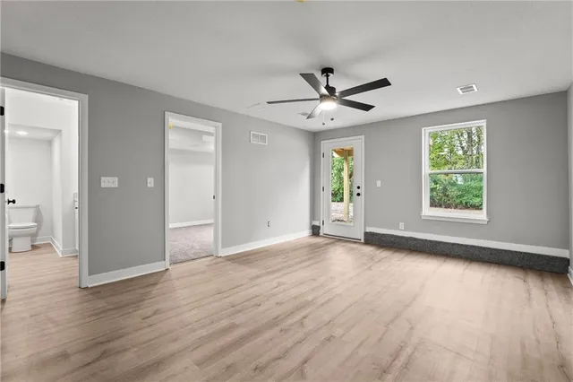 $389,500 | 11222 North Oak Trafficway, Kansas City, MO 64155