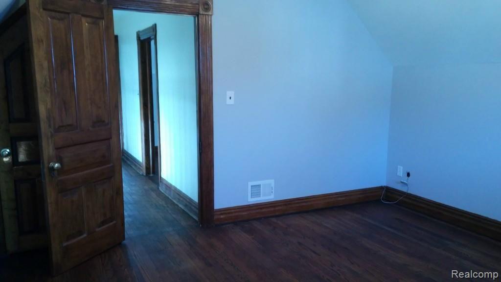 338 Rivard Boulevard Grosse Pointe, MI 48230 - Photo 23 of 53 0412151033.jpg