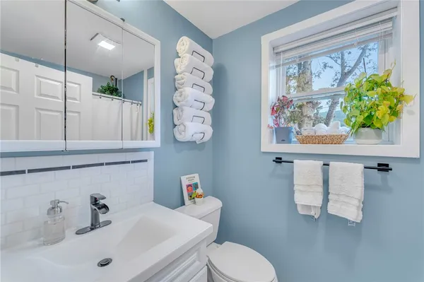 $269,000 | 102 Lougheed Road, Oneonta, NY 13820