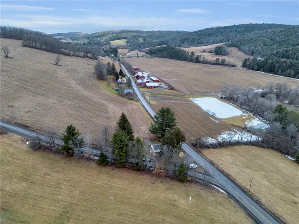 $269,000 | 102 Lougheed Road, Oneonta, NY 13820