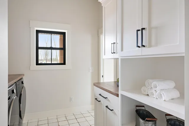 $1,650,000 | 7500 210th Street East, Prior Lake, MN 55372