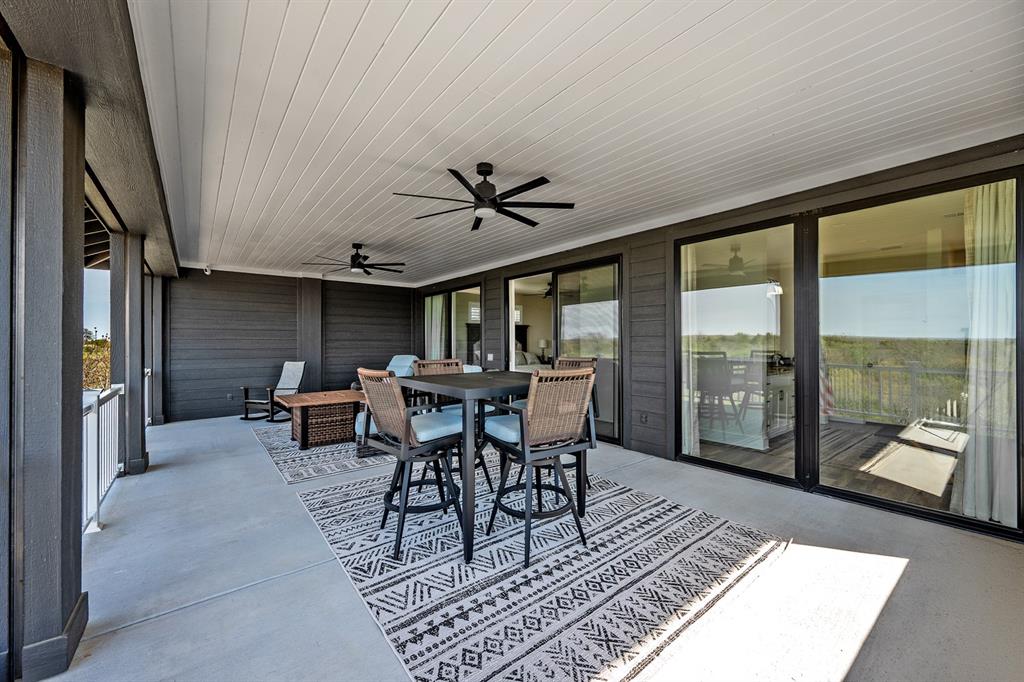 4509 Peach Tree Lane Kingston, OK 73439 - Photo 12 of 39 a view of a livingroom with furniture and a ceiling fan