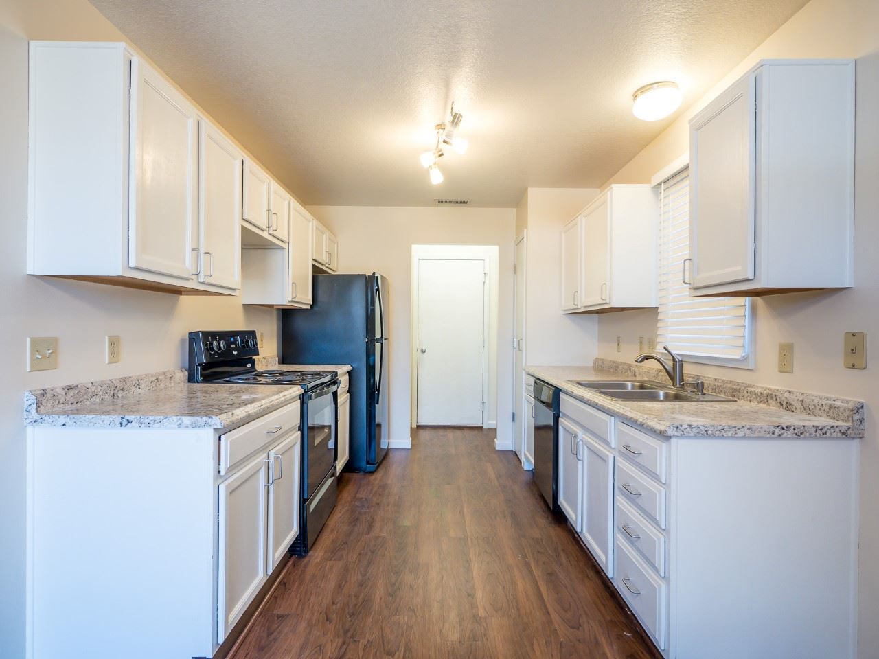 910 Deer Ridge Crossing Auburn, IN 46706 - Photo 12 of 31 Gallery Image 12