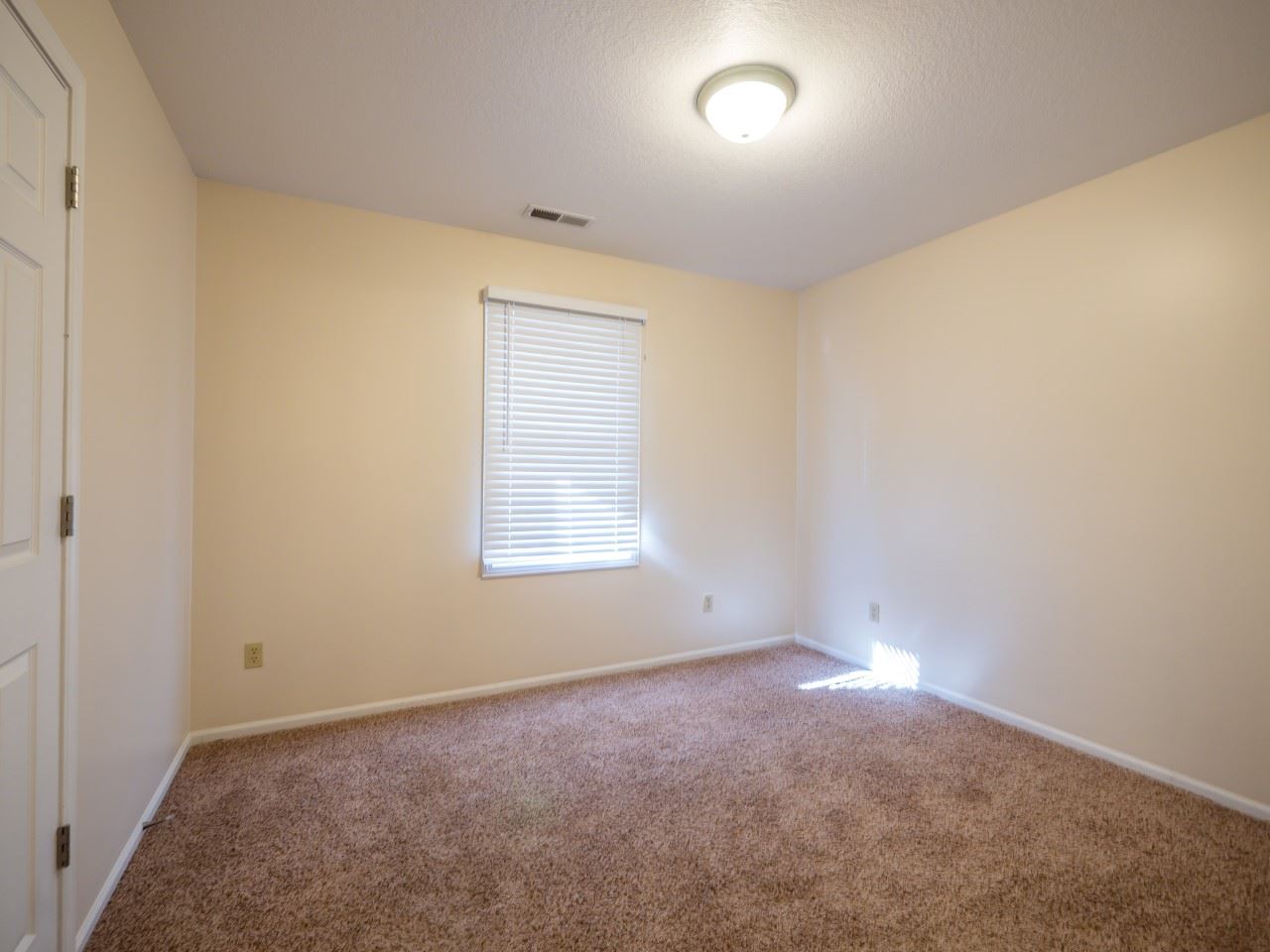 910 Deer Ridge Crossing Auburn, IN 46706 - Photo 23 of 31 Gallery Image 23