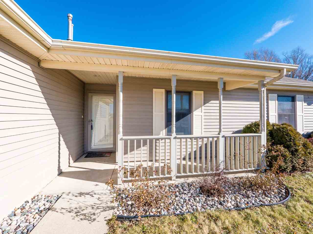910 Deer Ridge Crossing Auburn, IN 46706 - Photo 4 of 31 Gallery Image 4